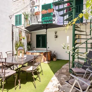 Villa Angie Old Town With Jacuzzi